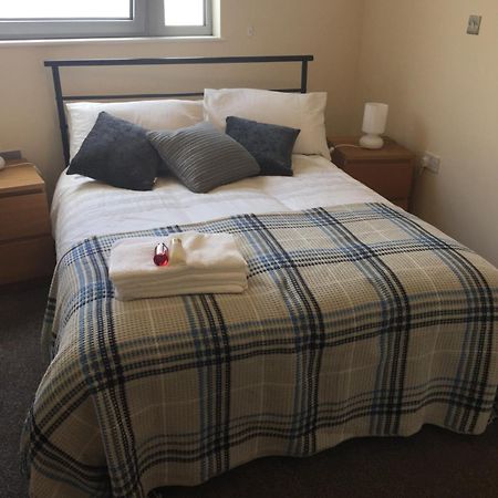 Sky Night Serviced Apartments 카디프 외부 사진