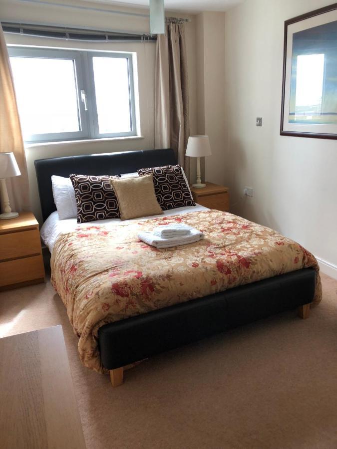 Sky Night Serviced Apartments 카디프 외부 사진