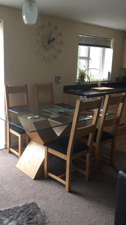 Sky Night Serviced Apartments 카디프 외부 사진