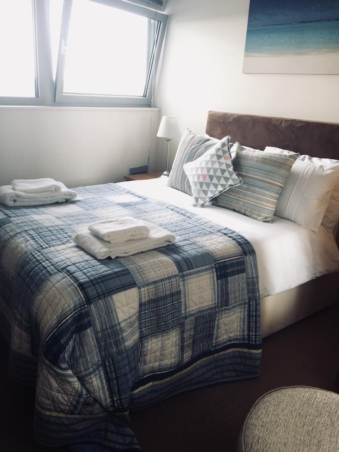 Sky Night Serviced Apartments 카디프 외부 사진